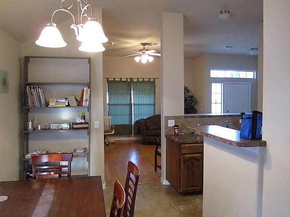 4th image of 2404 Rookhaven Ln