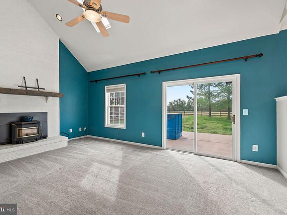 3rd image of 306 Overlook Dr