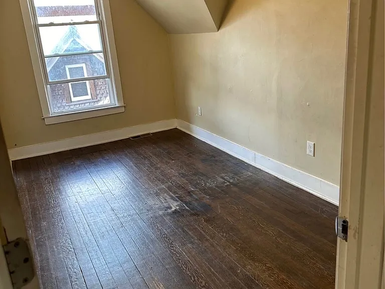 351 Clinton Ave #2 — Photo 7
