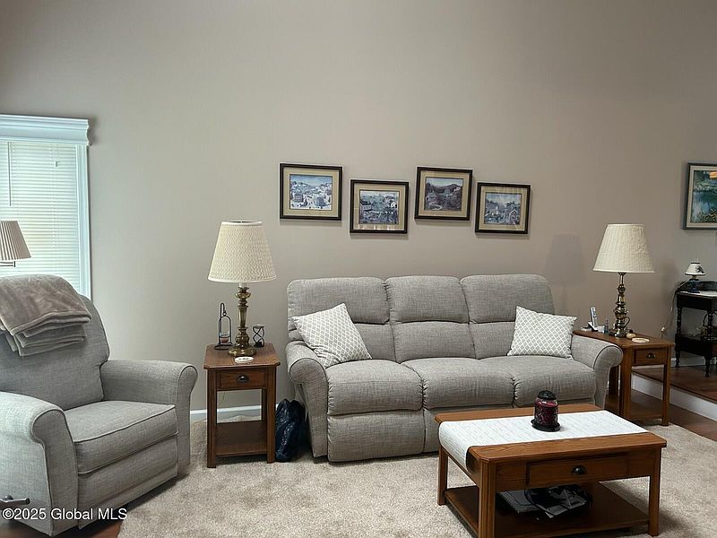 4th image of 6009 Park Place