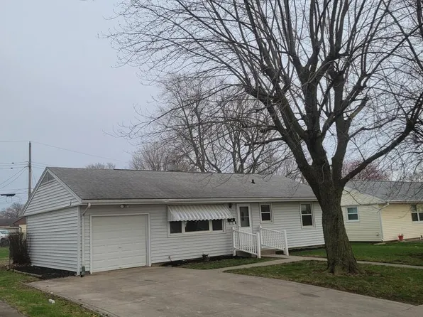 420 Park St, Mattoon, IL 61938