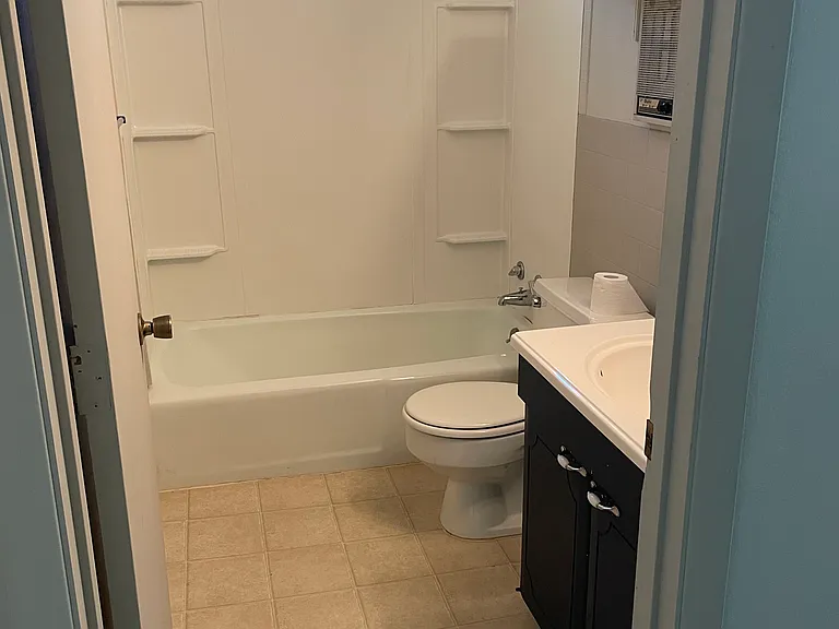 413 Stafford St — Photo 6
