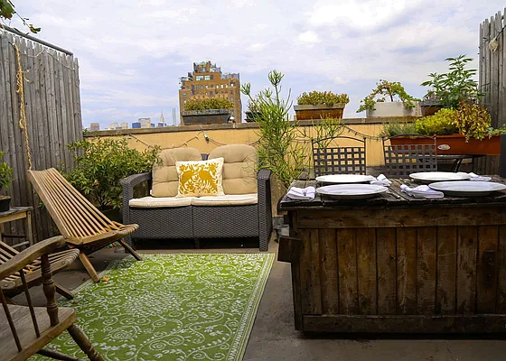 Rented by The Downtown LLC | media 28