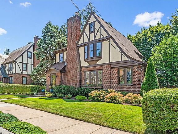 2nd image of 28 Kenilworth Way