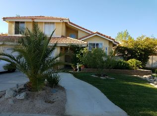 3104 Coyote Rd, Palmdale, CA 93550