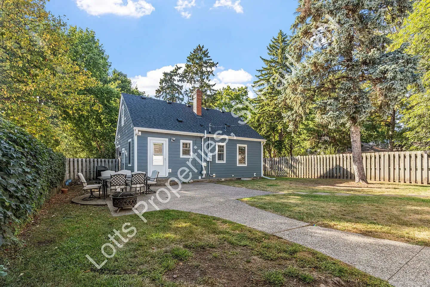 1444 Alameda Street — Photo 3
