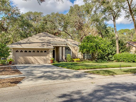 4th image of 1322 Crown Isle Cir