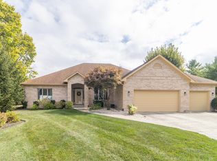 1057 N Cambridge Ct, Greenfield, IN 46140