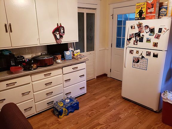 103 kitchen view