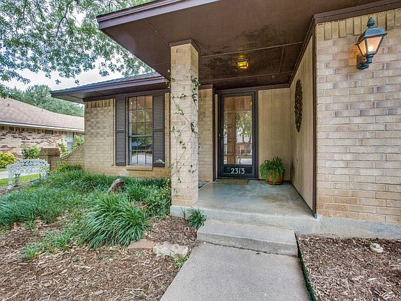 2nd image of 2313 E Windsor Dr