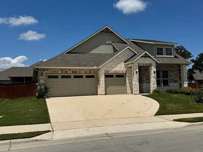 1909 Ridge Runner Dr — Photo 3