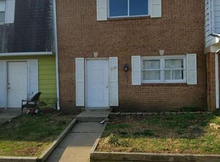 906 Anvil Rd, Fredericksburg, VA 22405