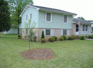 705 Brookwood St, Mooresville, NC 28115