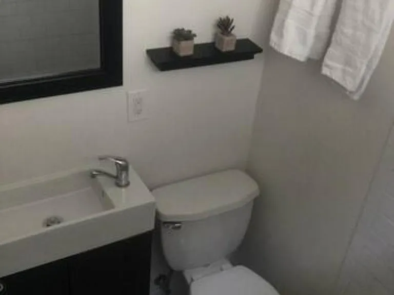 2114 Burdette St #C — Photo 9