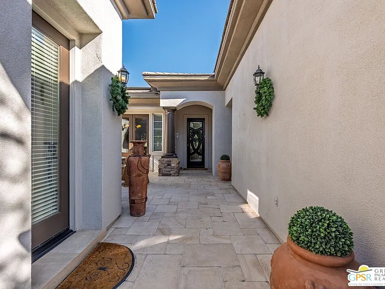 104 Azzuro Dr — Photo 12