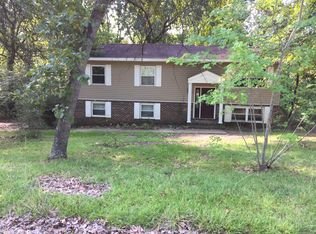 593 Center Point Rd, Sylacauga, AL 35151