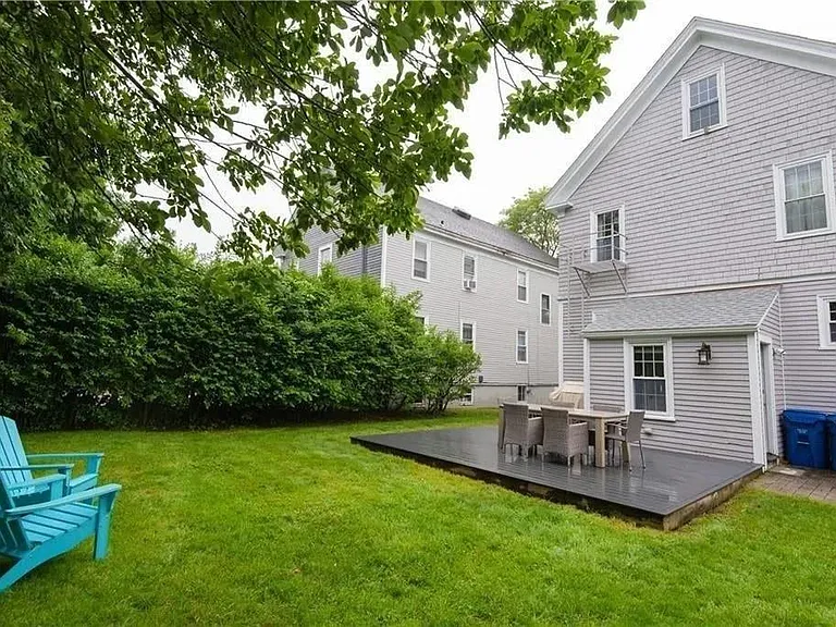20 Carroll Ave — Photo 26