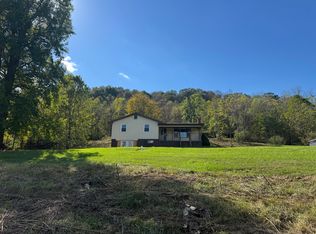 10615 Old River Rd, McConnelsville, OH 43756
