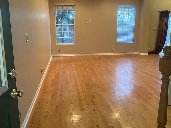 3rd image of 2751 Sheridan Ct