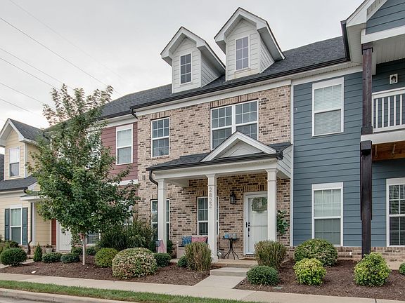 2nd image of 2822 Sterlingshire Dr