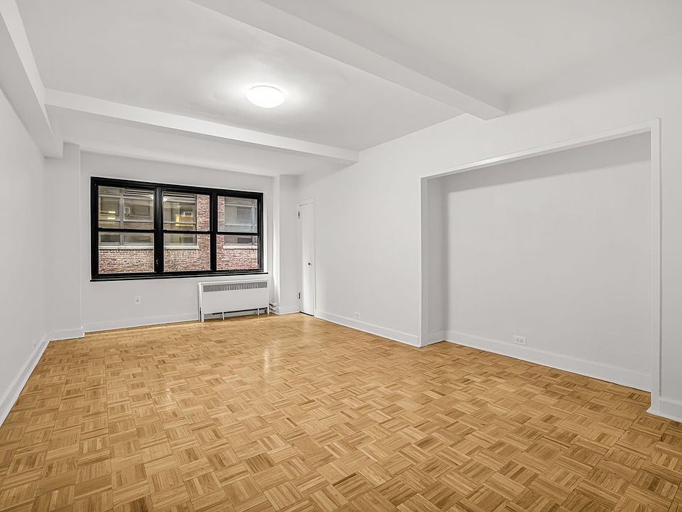 1st image of 307 E 44th St APT 505
