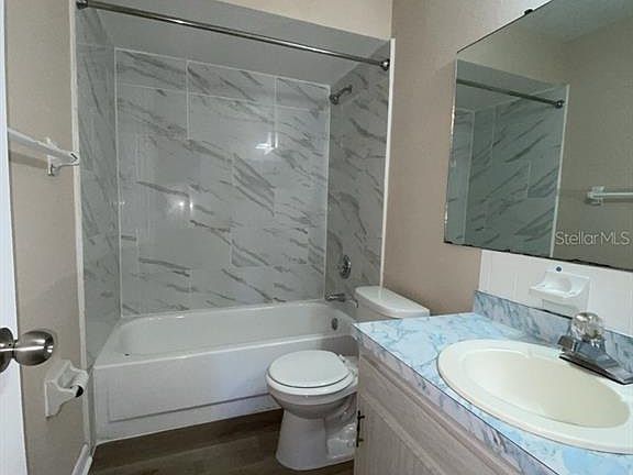 4th image of 10910 SE 51ST COURT