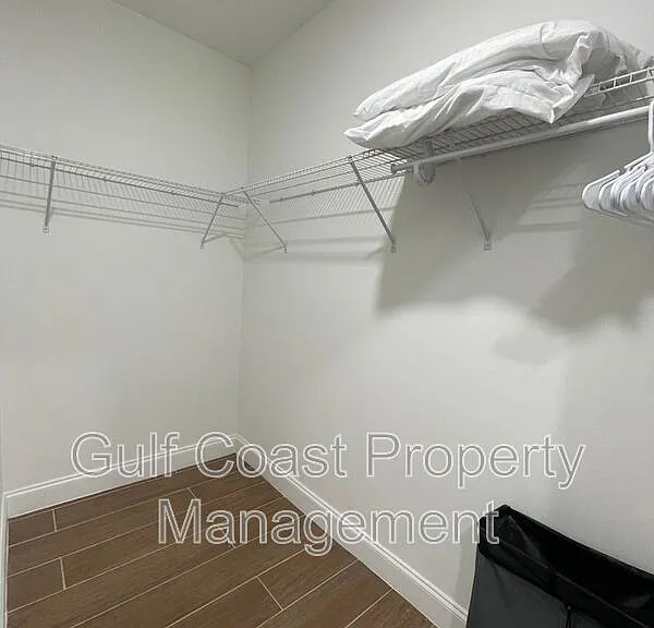 681 Windermere Dr — Photo 15