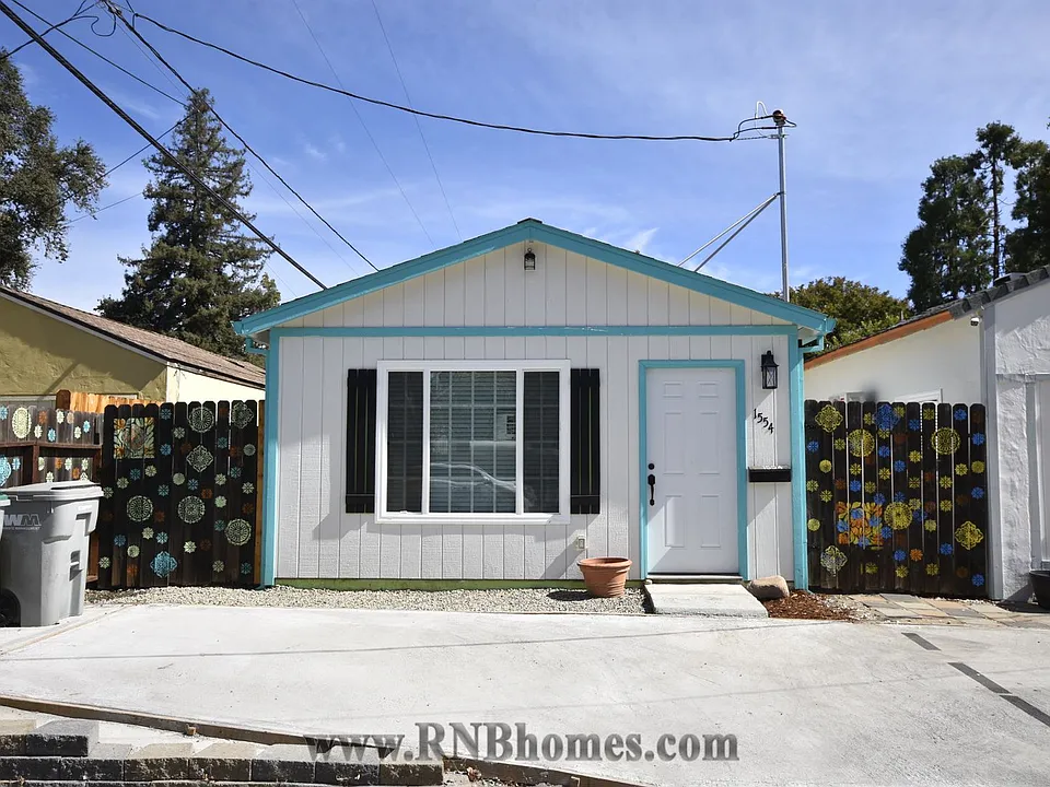 1554 Maryland Ave