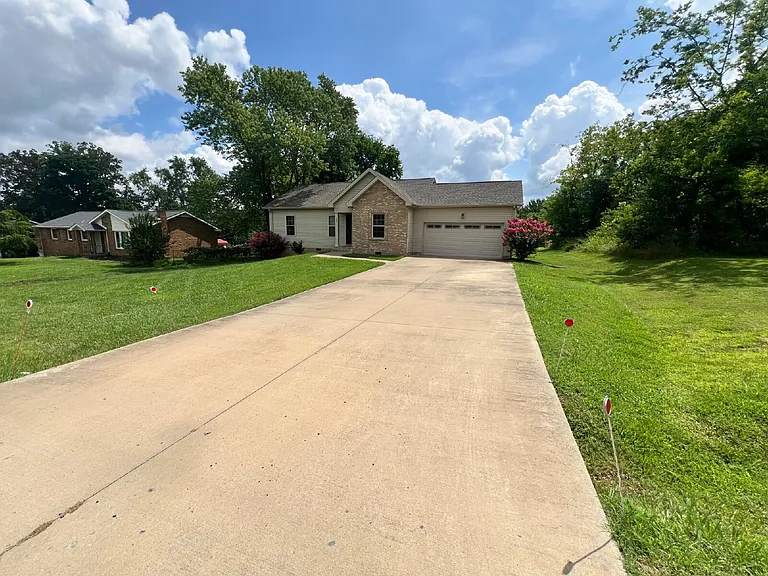 505 Paula Dr — Photo 4