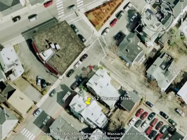 52 1/2 Pleasant St Unit C, Cambridge, MA 02139