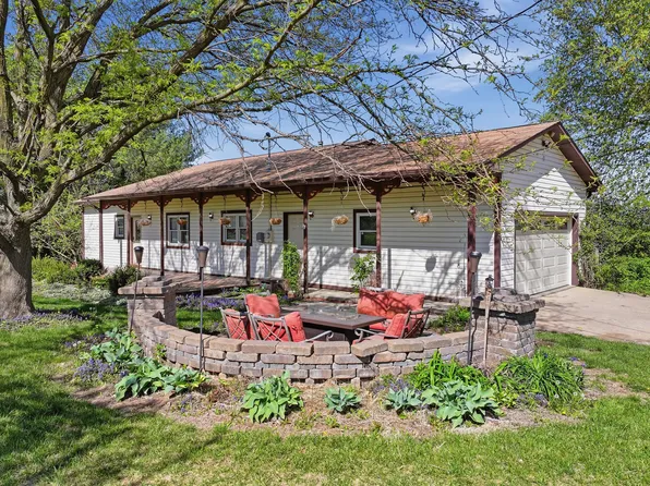 55447 230th St, Glenwood, IA 51534