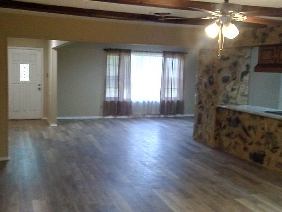 2nd image of 2703 S Murco Dr