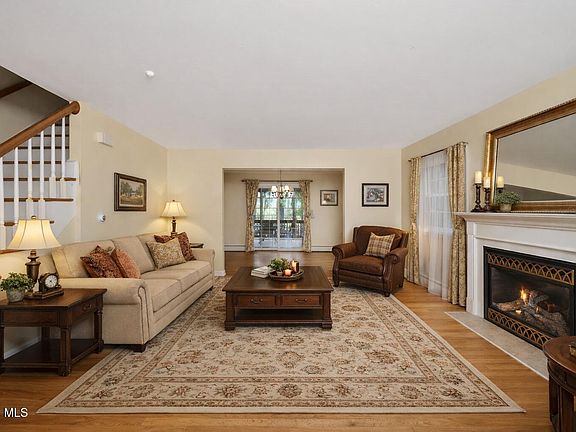4th image of 25 Alfred Drive