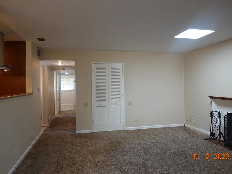 3417 Toledo Way — Photo 4