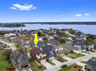 151 Cove Cir, Montgomery, TX 77356