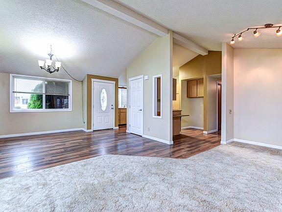 4th image of 7307-7309 49th Dr NE