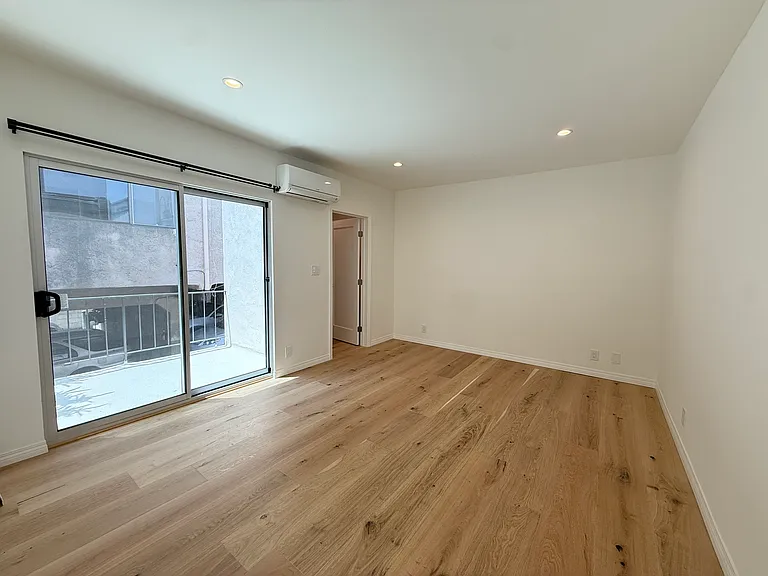 515 Pier Ave #3 — Photo 14
