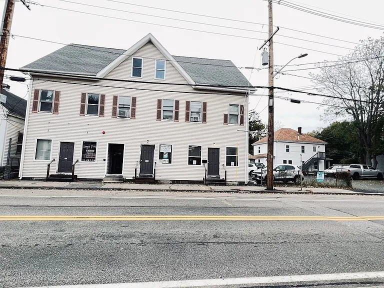 251 Copeland St #B — Photo 1