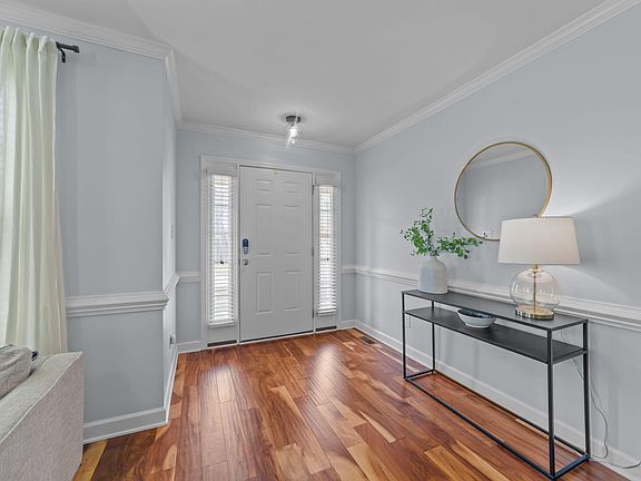 5th image of 63 Hibernia Ct