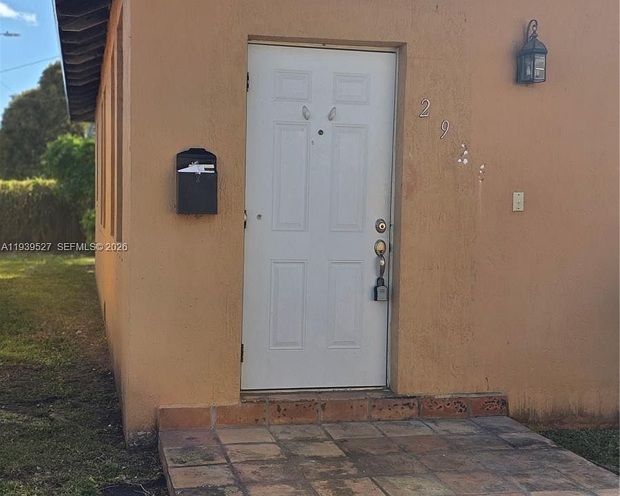 1st image of 2924 SW 26th St