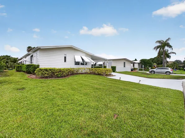 7640 SE Shenandoah Dr, Hobe Sound, FL 33455