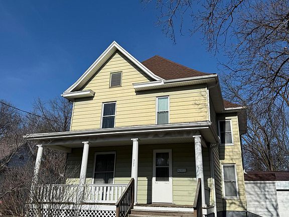 2nd image of 327 E Yerby St