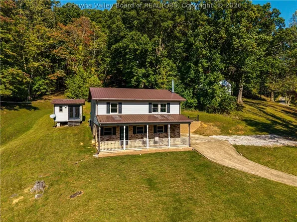 1182 Brook Rd, South Charleston, WV 25309