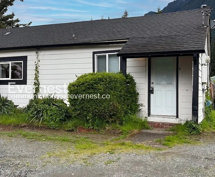 43408 SE North Bend Way #5 — Photo 1