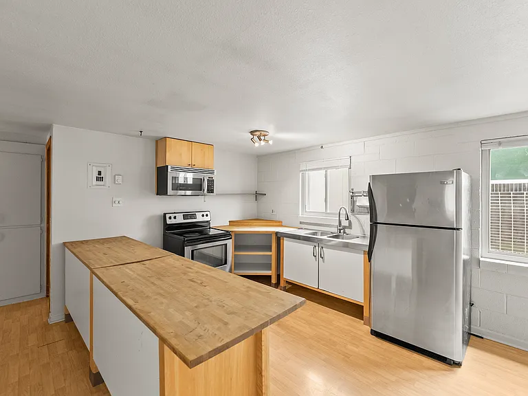 2860 W 32nd Ave — Photo 40