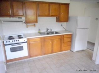 310 Evergreen St APT 3, Pawtucket, RI 02861
