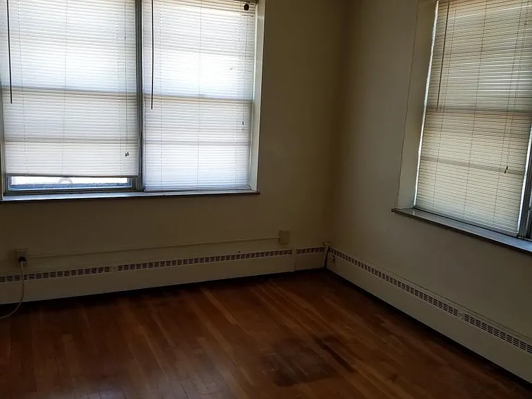 3508 Watson Rd — Photo 4