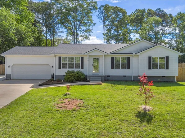 1010 Jody Dr, Seneca, SC 29678