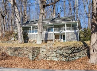 75 Hollow Brook Rd, Tewksbury Twp, NJ 07830
