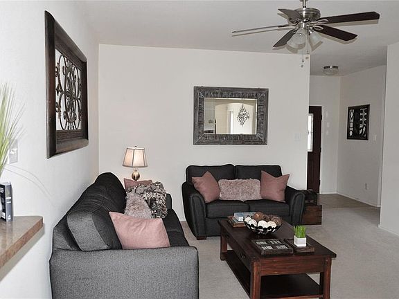 3rd image of 1424 Brownford Dr